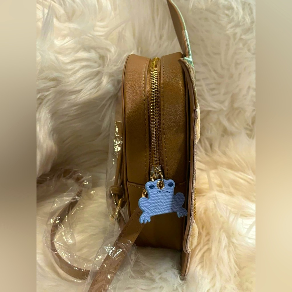 Star Wars: The Mandalorian The Child Species Unknown Crossbody - Picture 4 of 13